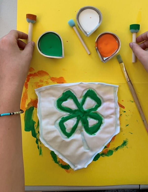 A St. Patrick's Day craft for kids or an Ireland Craft for kids